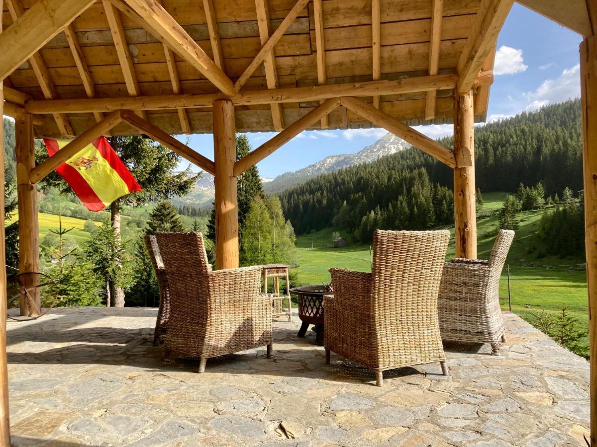 Pinetrees Lodge Plav Zewnętrze zdjęcie